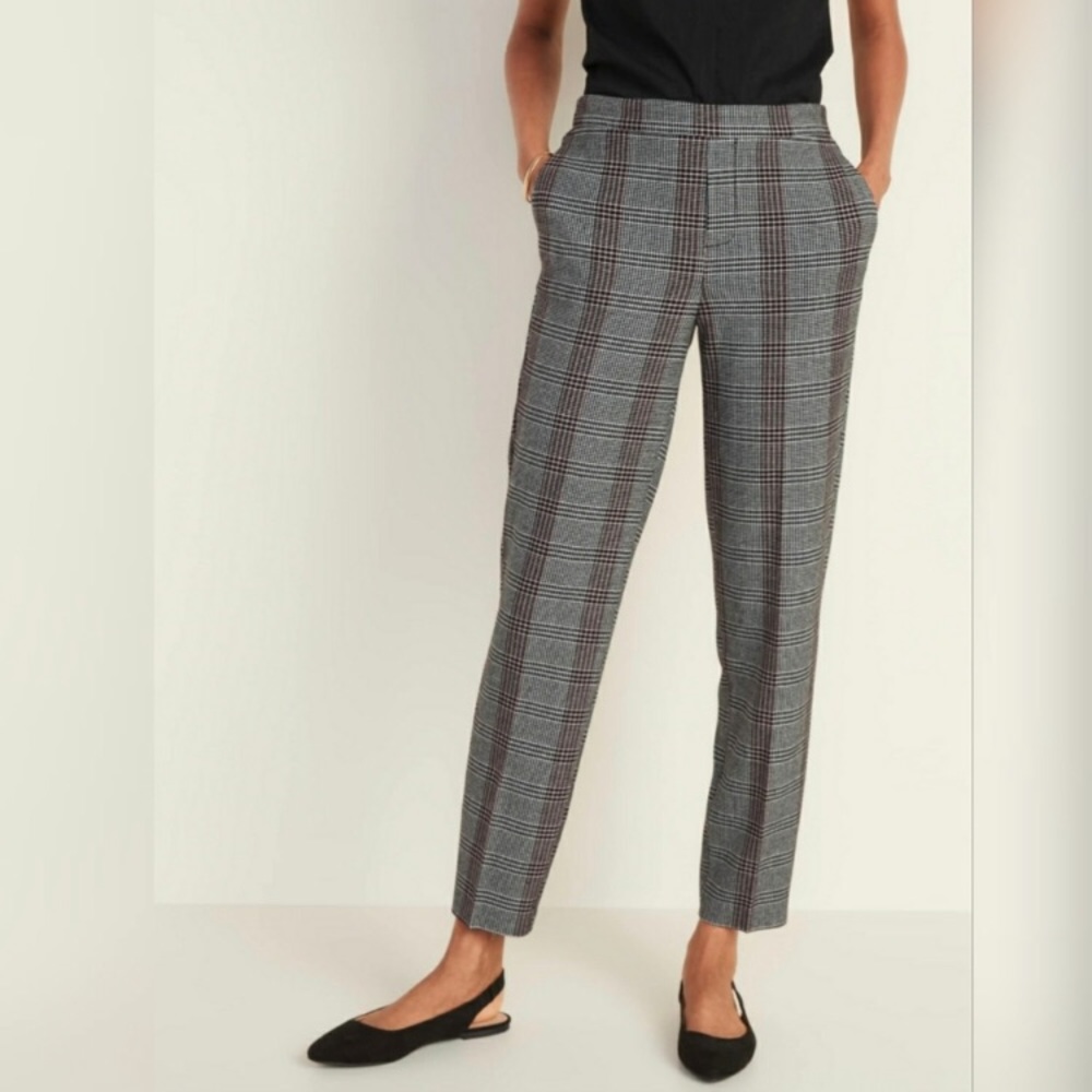 Old Navy Cropped Plaid Pants - Picture 1 of 10